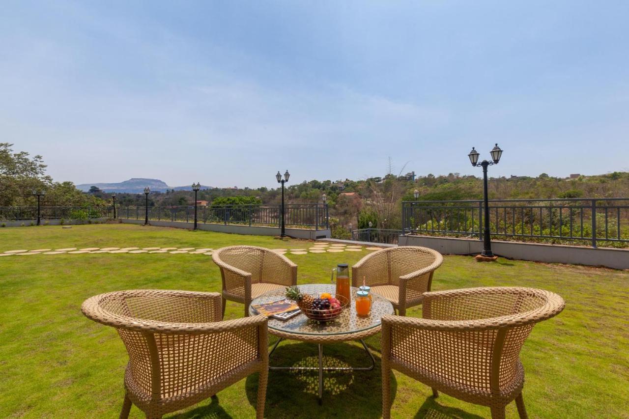 Bellevue Palace By Stayvista - Lavish Abode With A Pool, Landscaped Lawn, Gazebo & Adventure Activities Nashik Exterior foto